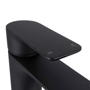 VOG - Short Basin Mixer